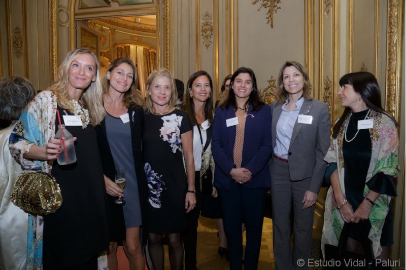 Eugenia Botta, Lisa Ocampo, María Lemir, Isela Constantini, Liliana Chazo Eugenia Botta, Lisa Ocampo, María Lemir, Isela Constantini, Liliana Chazo